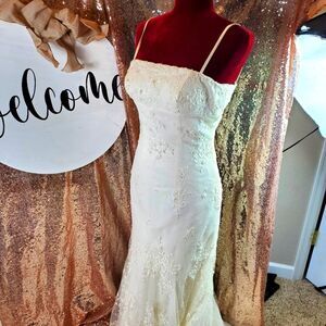 NWT HOST PICK Justin alexander ivory wedding dress